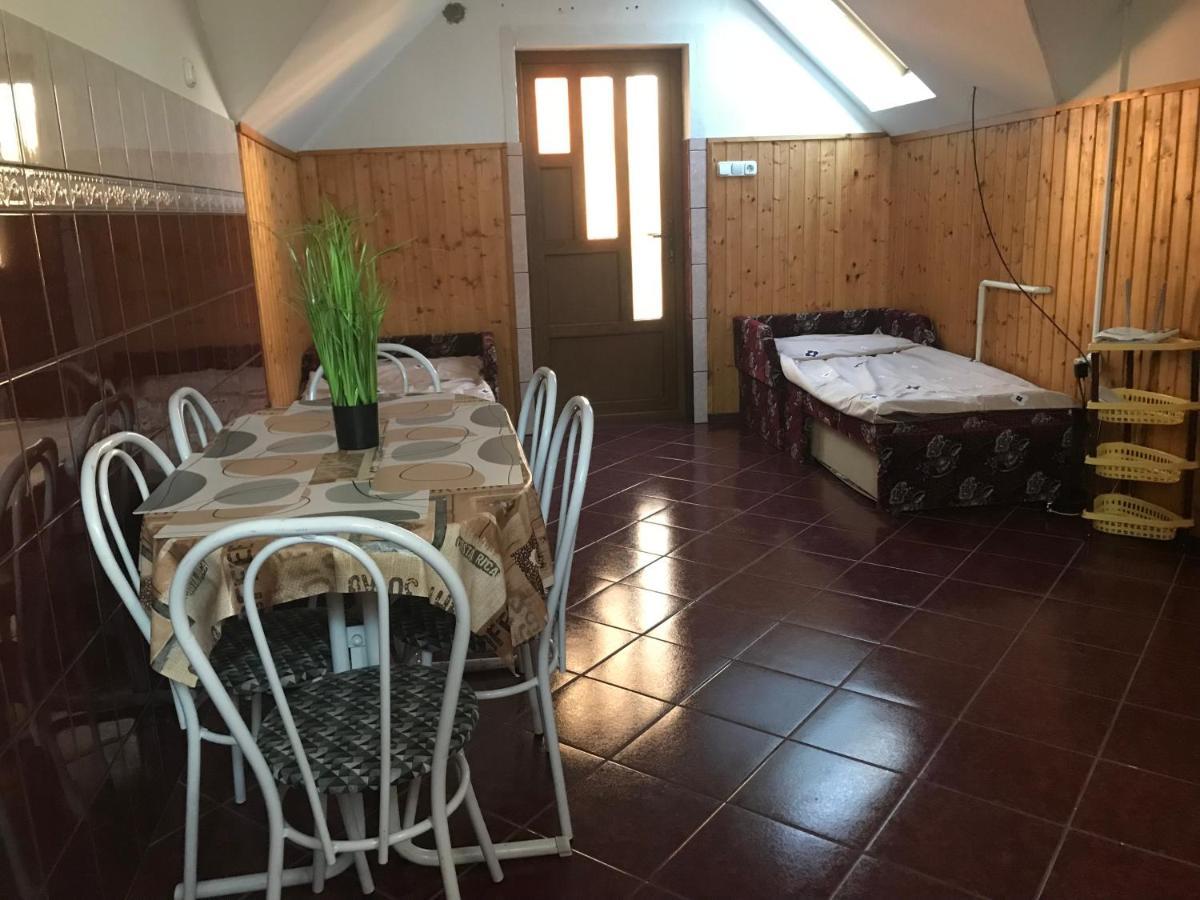 Edu Apartman Hajduszoboszlo Exterior photo