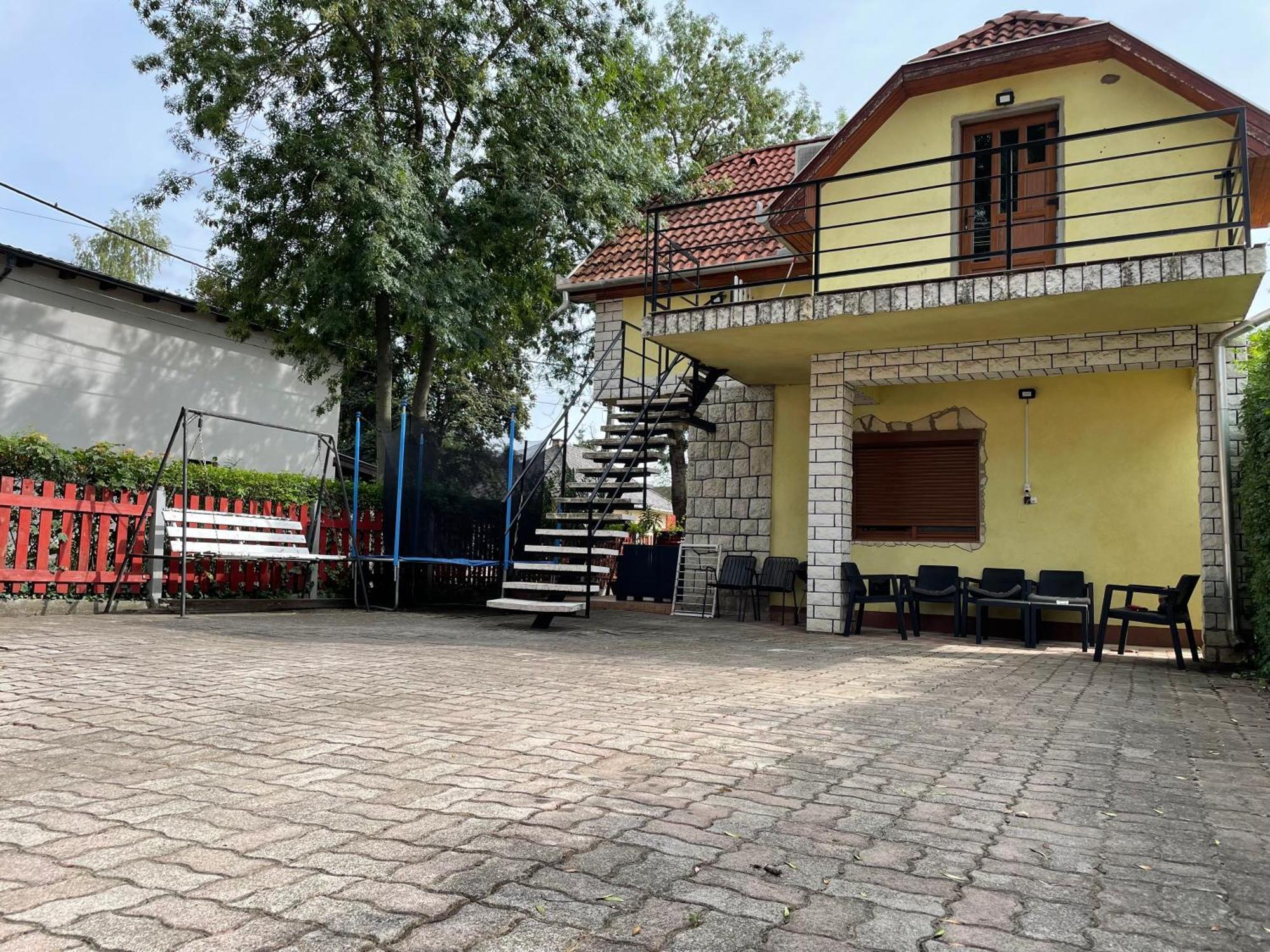 Edu Apartman Hajduszoboszlo Exterior photo